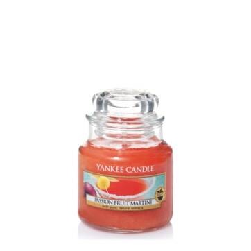 Passion Fruit Martini - Yankee Candle Small Jar