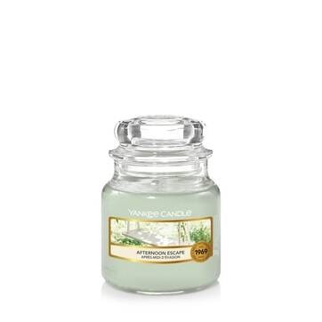Afternoon Escape - Yankee Candle Small Jar.jpg
