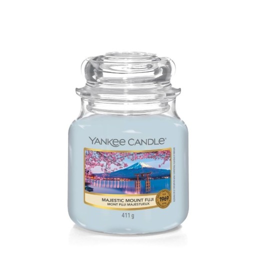 Majestic Mount Fuji - Yankee Candle Medium Jar