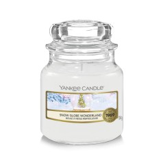 Snow Globe Wonderland - Yankee Candle Small Jar